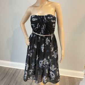 Donna Morgan Strapless chiffon knee length dress